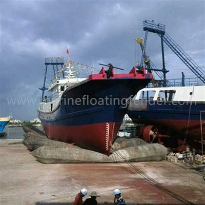 Как спустить корабль на воду с помощью морских подушек безопасности